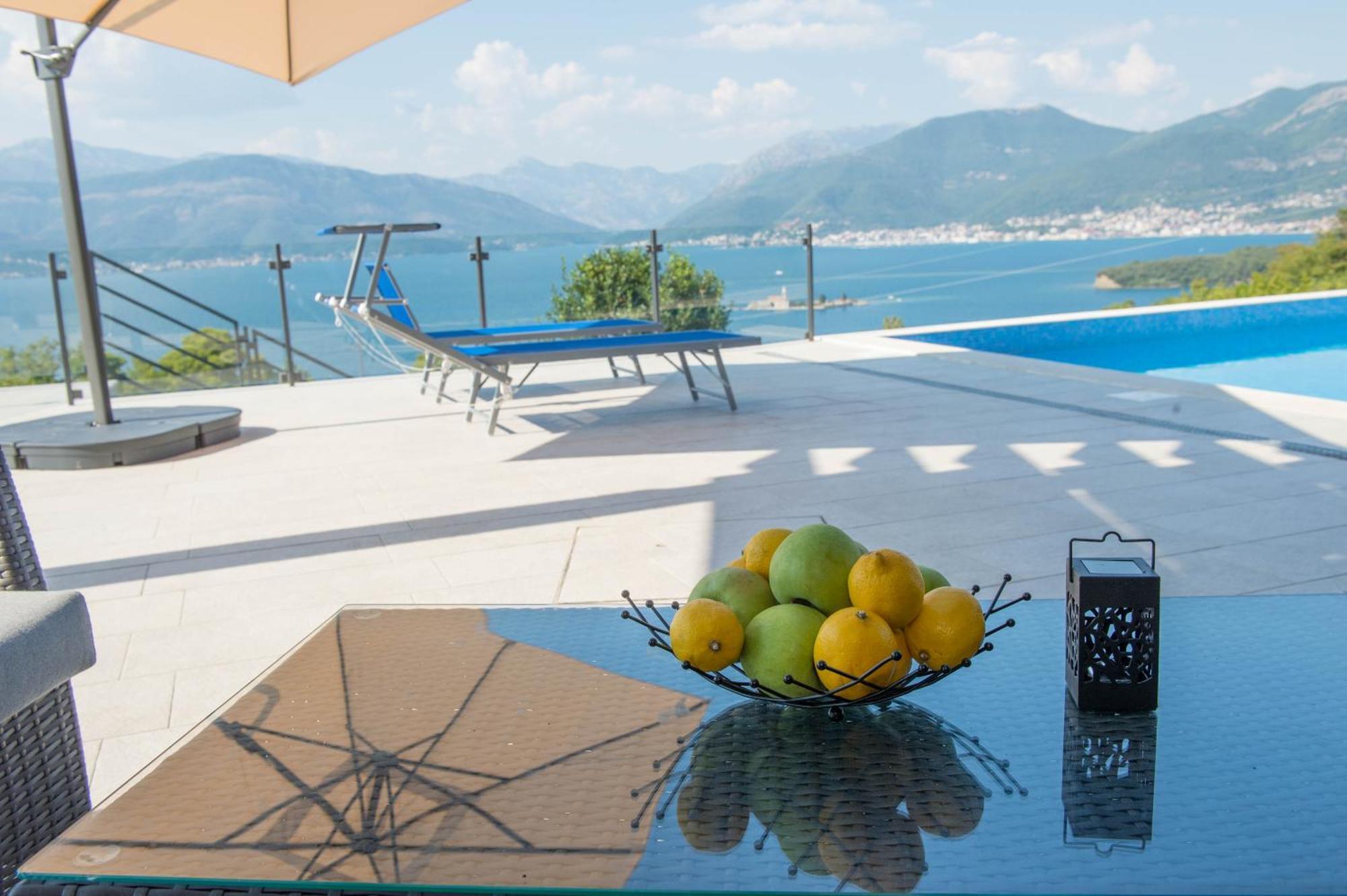 Villa Vista Azzurra Tivat Exterior foto